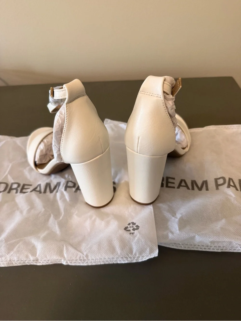 Dream Pairs sleek open